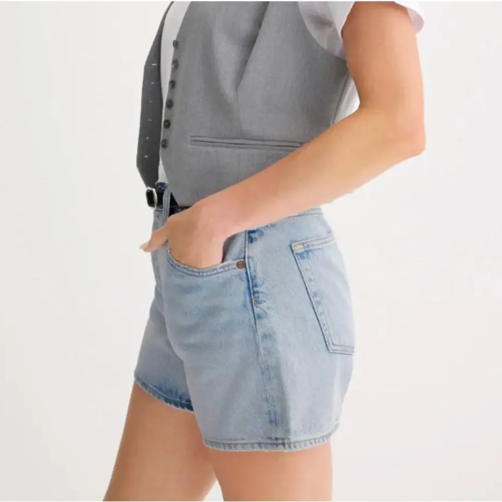 Agolde Light Blue Parker Long Shorts SIZE 28 Button Fly Rigid High Rise $148